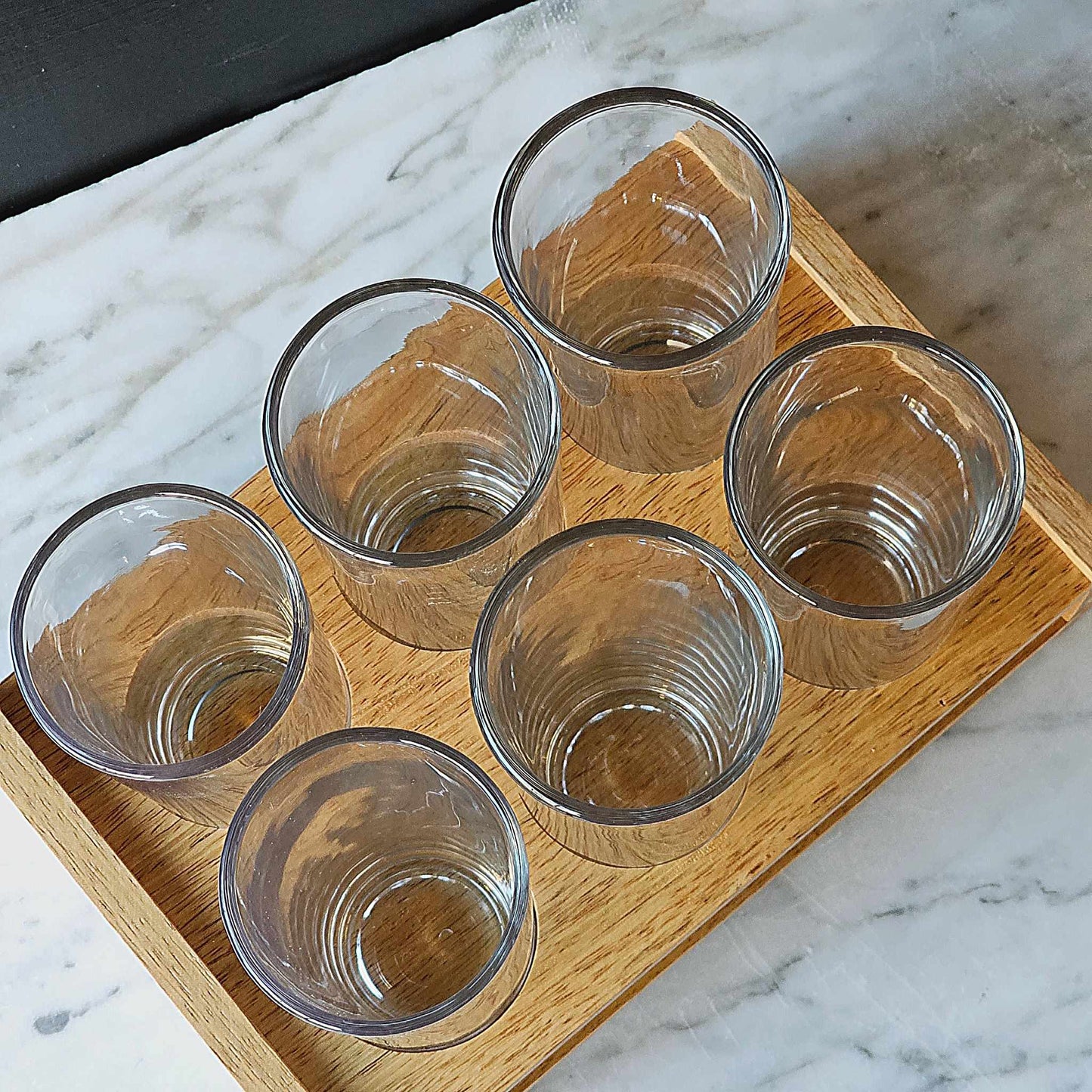 ensemble-de-6-verres-avec-support,alcool,aperitif,entre-amis,verre,casa-luca, montreal,ahunstic,liqueur,cocktail,bar