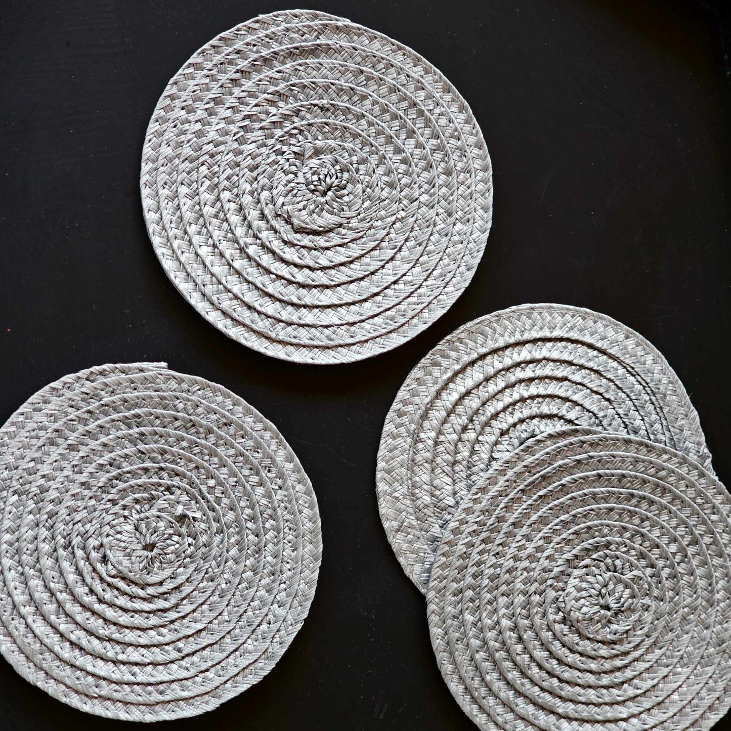 ensemble-de-4-sous-verres-tisses,cadeau,idee-originale,idee-cadeau,decoration,bois,idee-decoration,montreal,ahuntsic,casa-luca,boutique-casa-luca