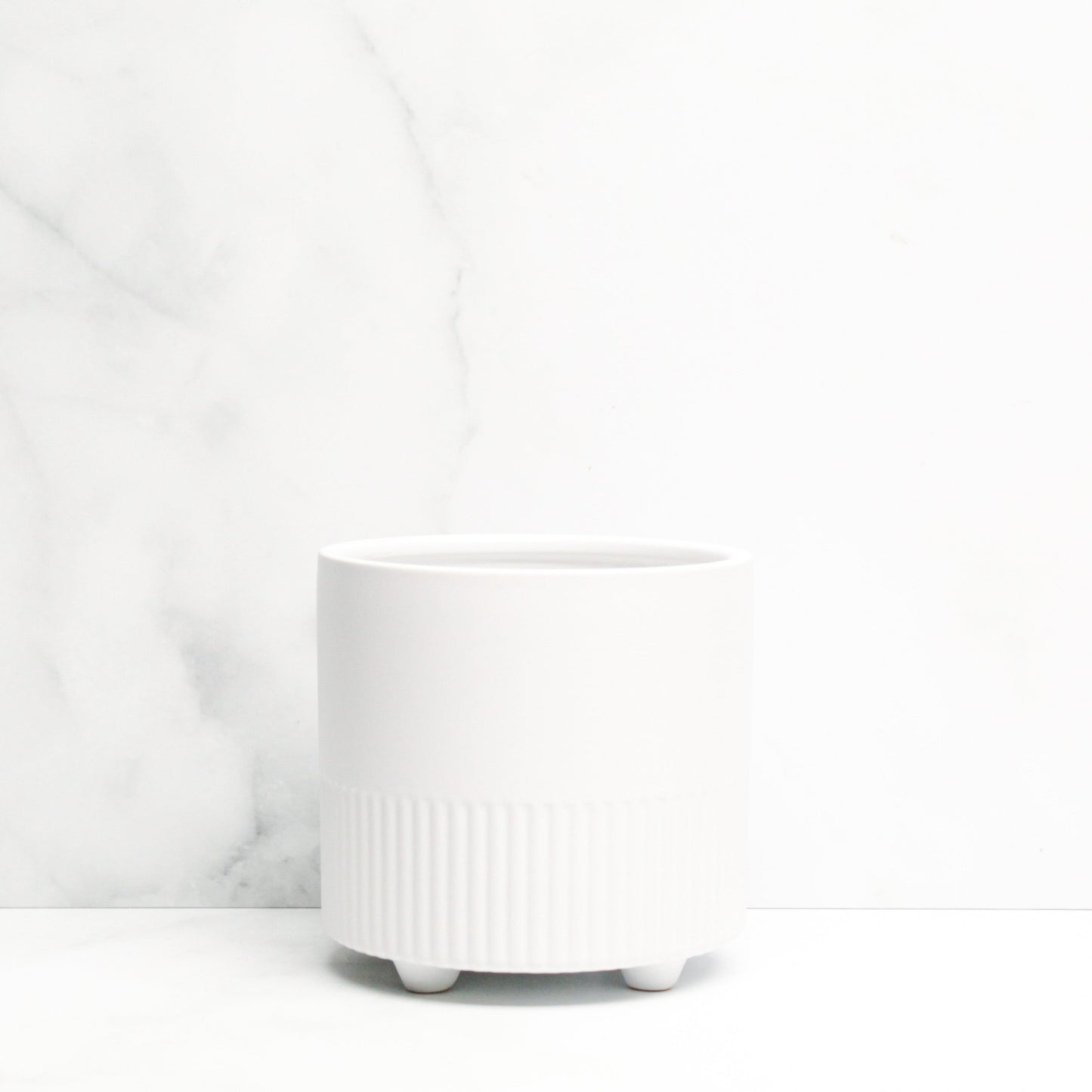 cache-pot-blanc,cache-pot,plante,montreal,idee-cadeau,cache-pot,inspiration,tendance,montreal,boutique-casa-luca,casa-luca,ahuntsic,montreal,pot-ceramique