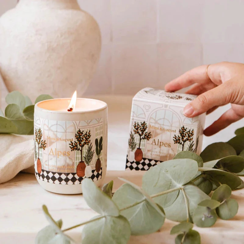 bougie-mimi-august-alpes,mimi-et-august,montreal,ahuntsic,casa-luca,boutique-casa-luca,bougie-dans-une-tasse,tasse,cafe,reutilisable,zero-dechet