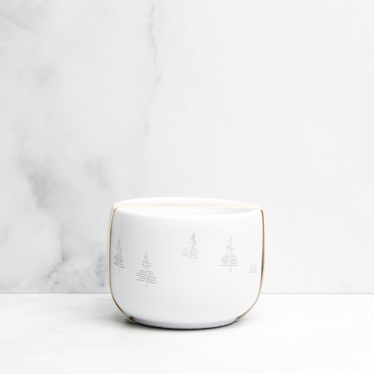 bougie-de-noel,bougie,chandelle,montreal,ahuntsic,casa-luca,casaluca,boutique-casa-luca,cadeau,bougie-motif-sapin,bougie-blanche