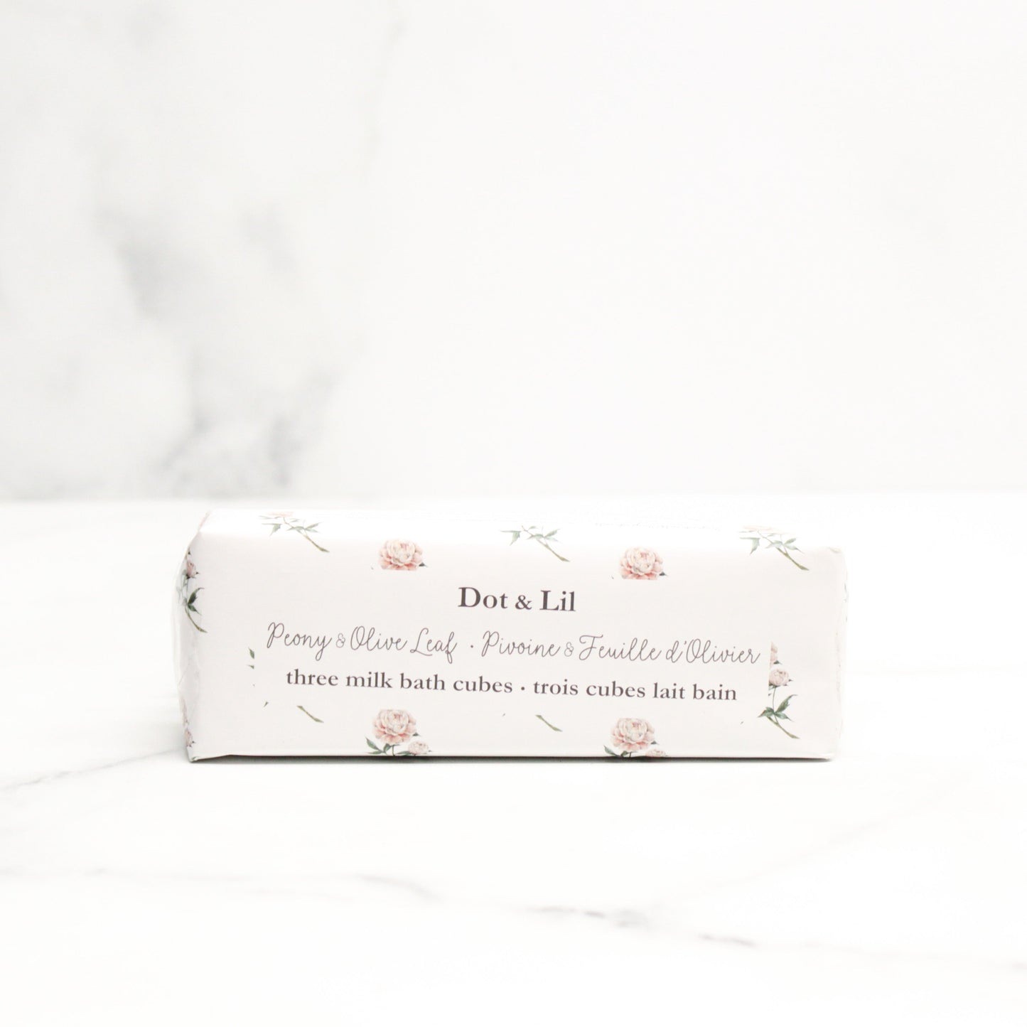 cube-de-lait,bain,bains,self-care,detente,fait-au-quebec,fabrique,nature,idee-cadeau,produits,soins,dot-et-lil,montreal,quebec,casa-luca,pivoine,feuille-olivier