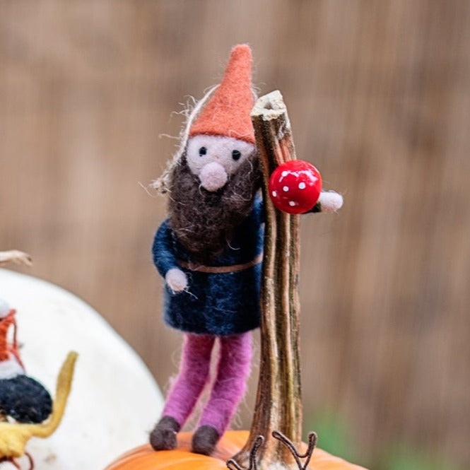 ornement-lutin-cueilleur-de-champignons,noel,ornement,sapin,lutin,gnome