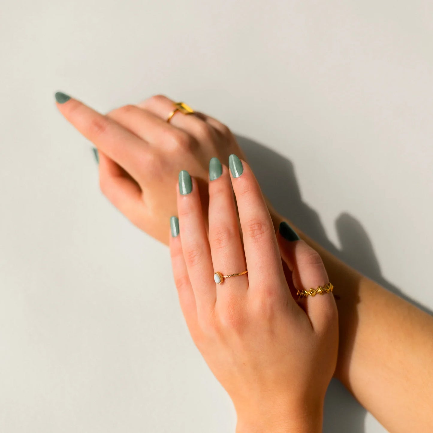 vernis-a-ongles-pisces,vernis-a-ongles,bkind,montreal,vernis,vegetalien,non-toxique,quebec,fait,fabrique, produits-quebecois,pastel,montreal,ahuntisic,boutique-casa-luca