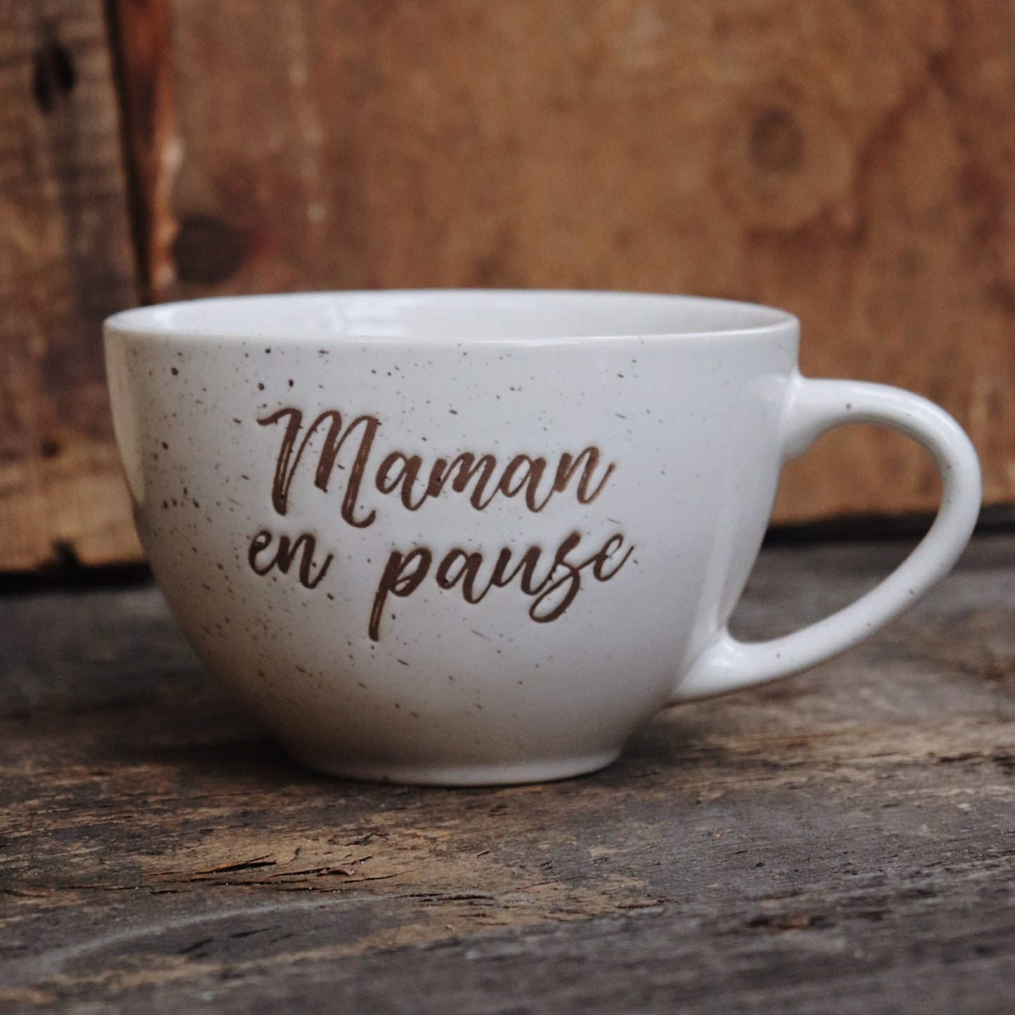 tasse-maman-en-pause,tasse,cafe,the,breuvage-chaud,tasse-a-cafe,citation,ceramique,idee-cadeau,montreal,boutique,montreal