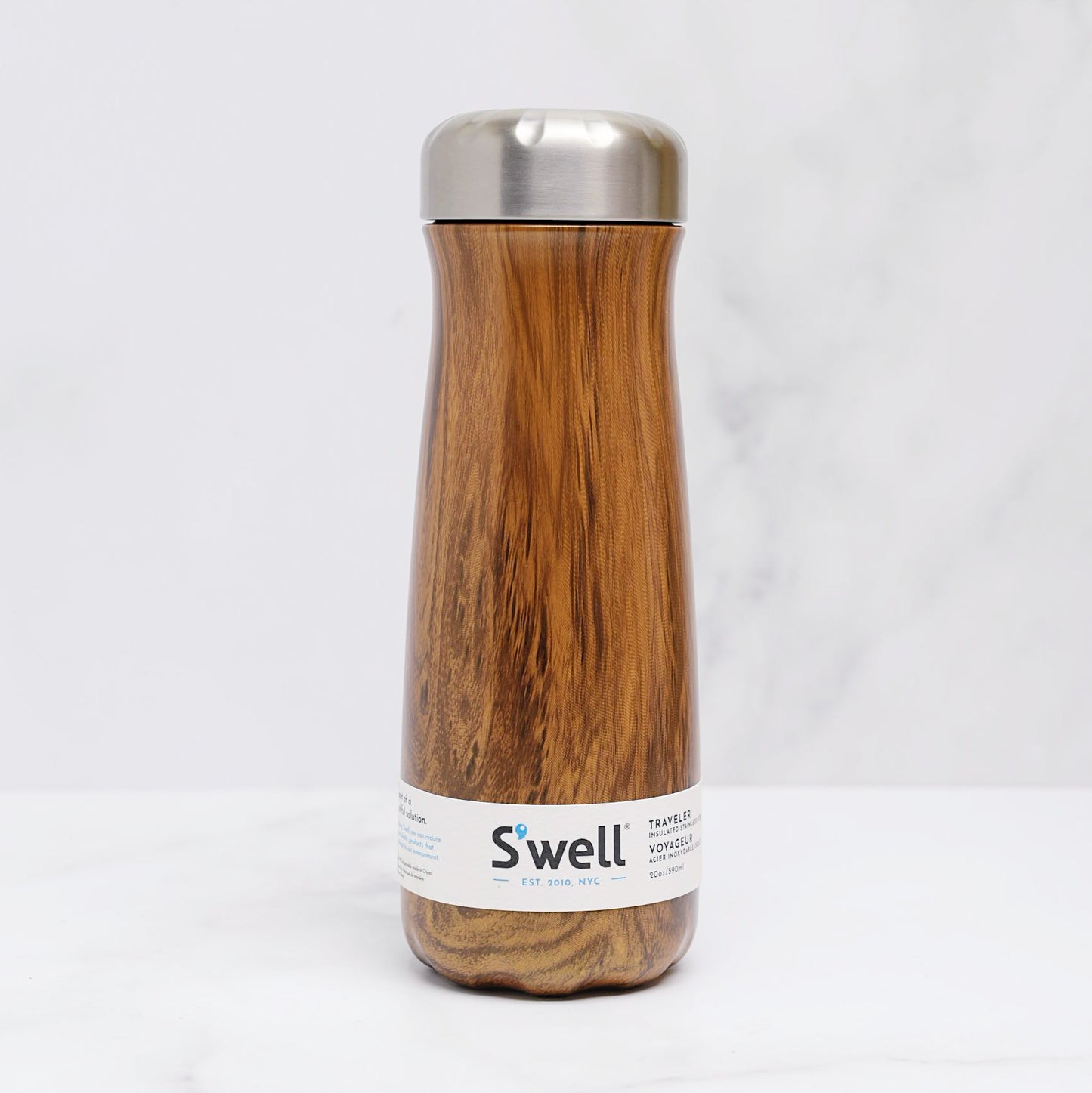 bouteille-voyageur-isolante-20oz,bouteille,bouteille-voyageur,isolante,isotherme,thermos,swell,marbre,acier inoxydable,20oz,gourde,luxe,meilleur,etudiant,montreal,boutique-casa-luca,performance,bouteille-swell-monteal