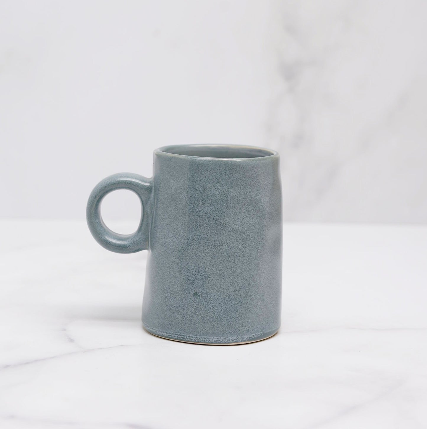 tasse-bleue,gres,tasse-en-gres,tasse,vaisselle,cuisine,montreal,boutique,casa-luca