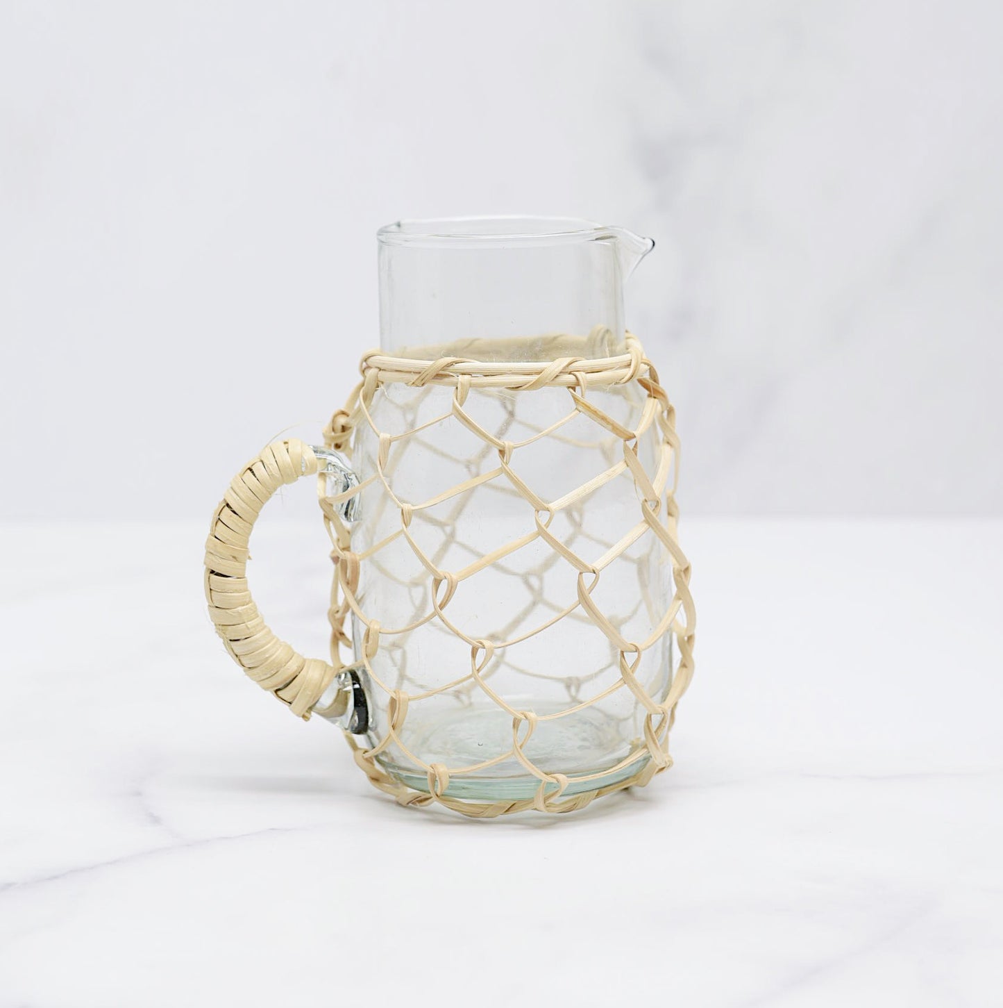 petit-carafe-en-verre,pichet,eau,vaisselle,cuisine,ahuntsic,casa-luca,montreal