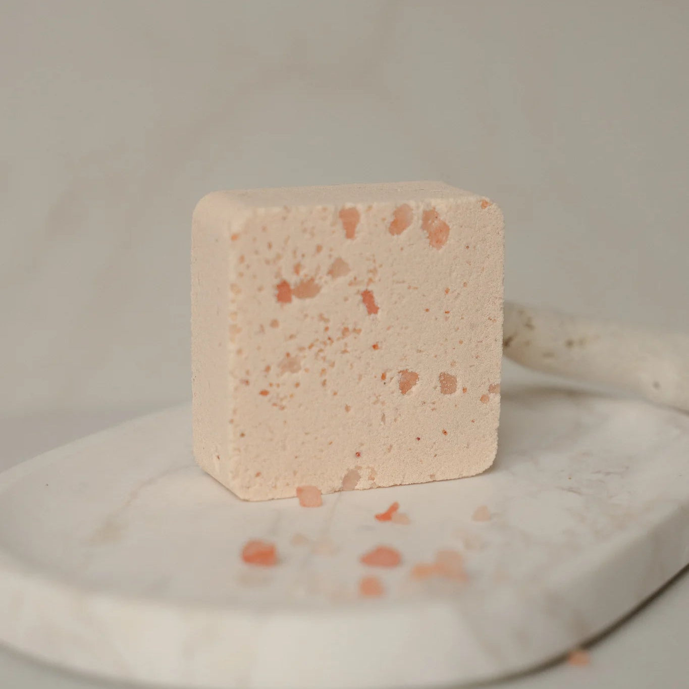 Bombe de bain - Blanc Savonnerie | pamplemousse + sel