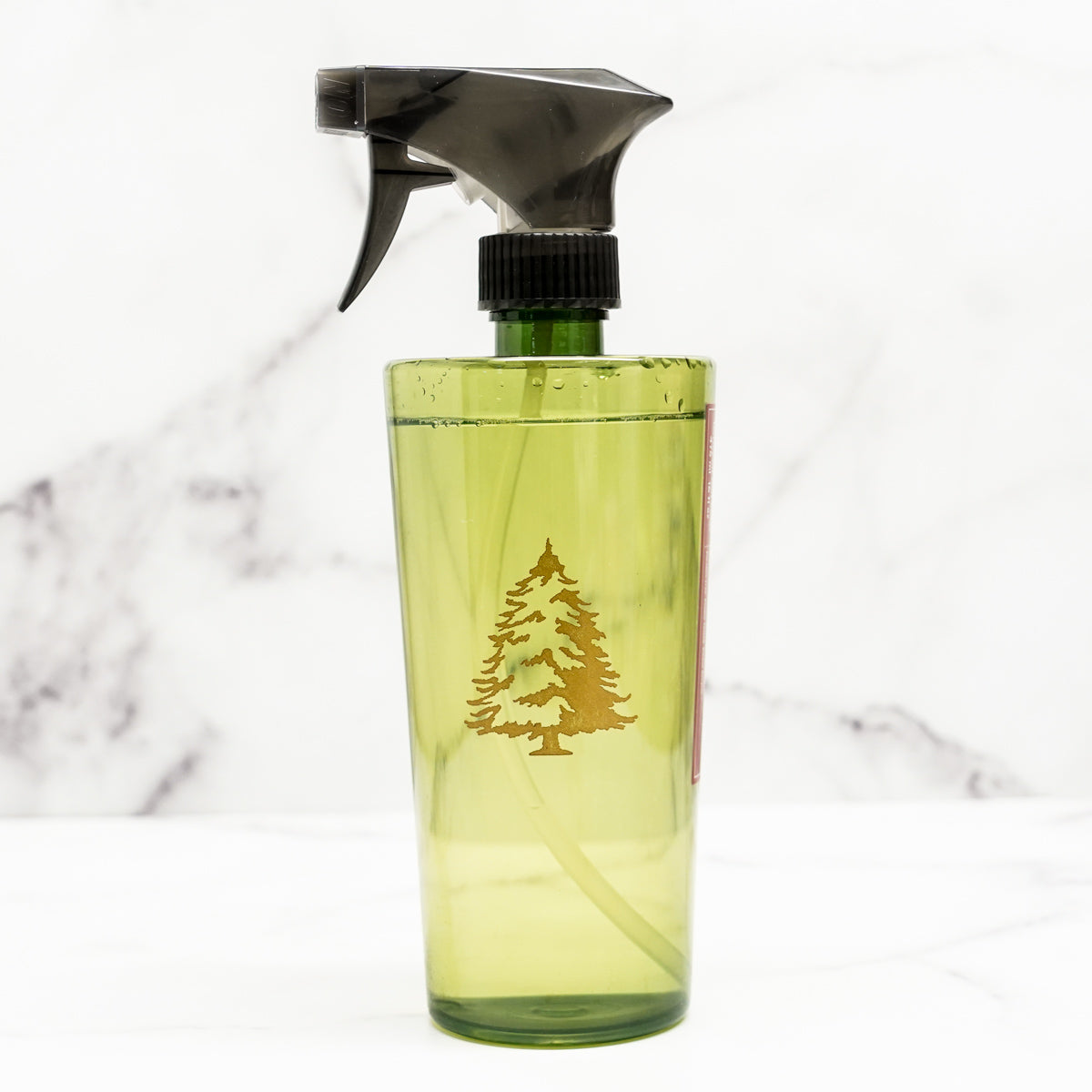 nettoyant,biodegradable,huiles-essentielles-naturelles,nettoie,desodorise,foret,parfum-frasier-fir,frasier-fir,thymes,noel,temps-des-fetes,montreal,casa-luca,boutique-casa-luca,ahuntsic