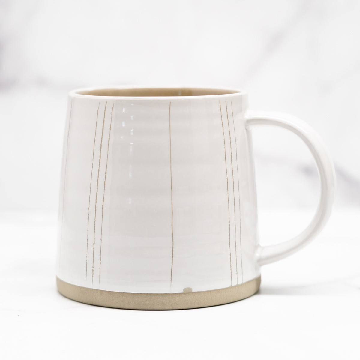 grande-tasse-en-gres,tasse-en-gres,montreal,idee-cadeau,vaisselle,tendance,boutique-de-vaisselle,cuisinerie,montreal,boutique-casa-luca,casa-luca,ahuntsic,gres,tasse,cafe,