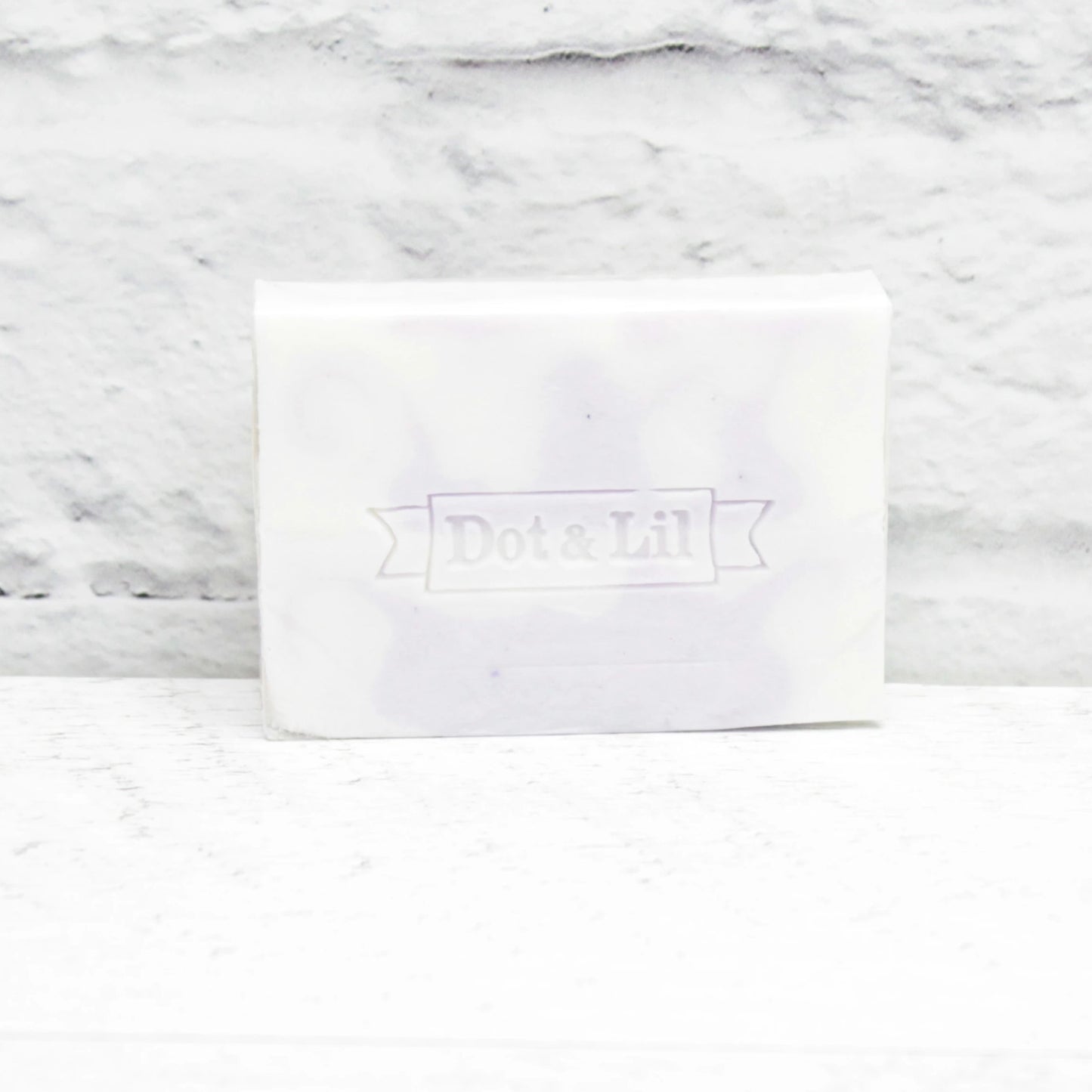 savon-en-barre,lavande,hibiscus,fait,quebec,fabrique,nature,idee-cadeau,produits,soins,dot-et-lil,dot-&-lil,montreal,quebec,casa-luca