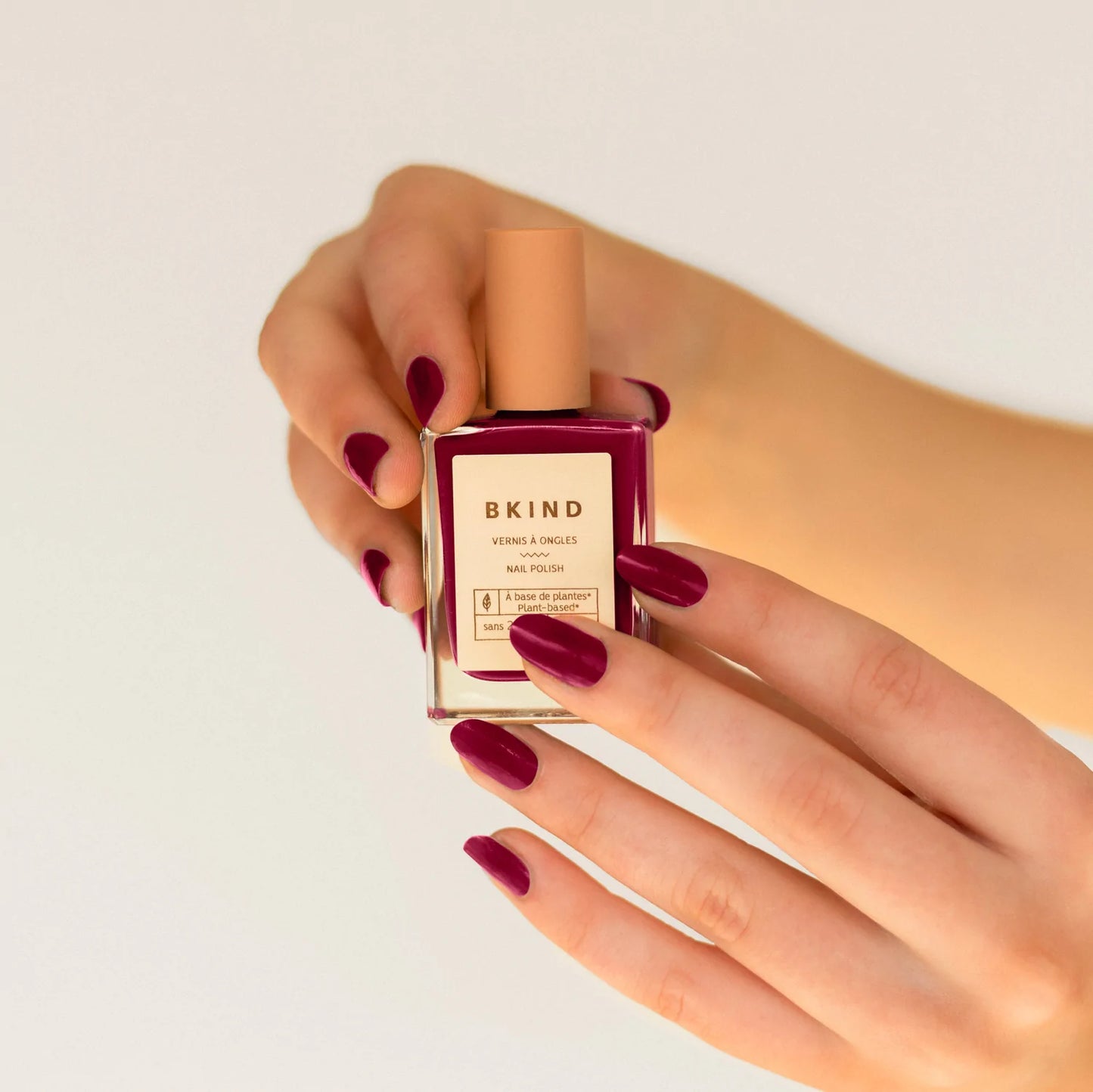 vernis-a-ongles-eternel,vernis-a-ongles,bkind,montreal,vernis,vegetalien,non-toxique,fait-quebec, fabrique,produits-quebecois,pastel,montreal,ahuntsic,boutique-casa-luca,
