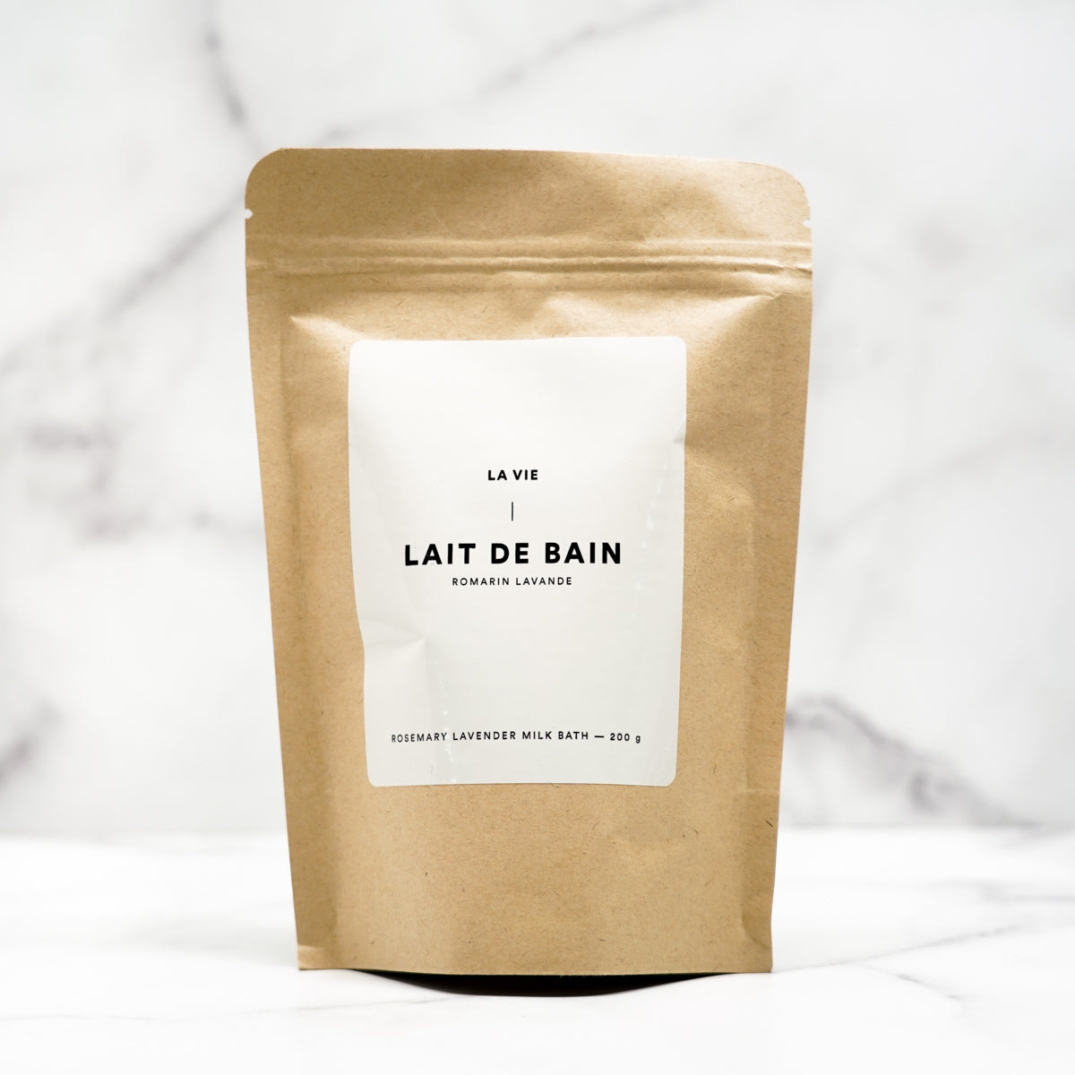 lait-de-bain-la-vie-romarin-lavande,huiles-essentielles,eucalyptus,naturel,vegan,la-vie,la-vie-apothicaire,montreal,ahuntsic,casa-luca,boutique-casa-luca,lait-de-bain,self-care,prendre-soin-de-soi,prendre-un-moment-pour-soi