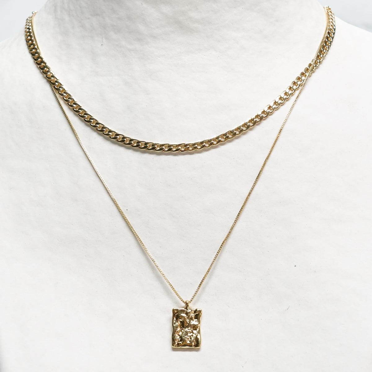 collier-plaque-or-pilgrim-bathilda,or,bijou,bijoux,collier,chaine,montreal,ahuntsic ,boutique-casa-luca,casa-luca,gold,plaque-or