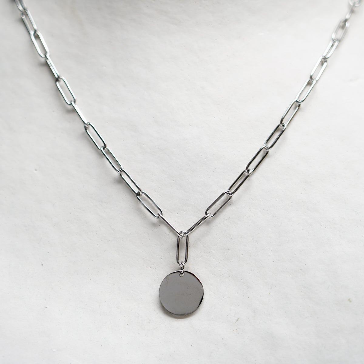 collier-en-acier-inoxydable-rond,collier-en-acier-inoxydable,collier,acier-inoxydable,bijoux,bijou,acier,inoxydable,ahuntsic,casa-luca,montreal