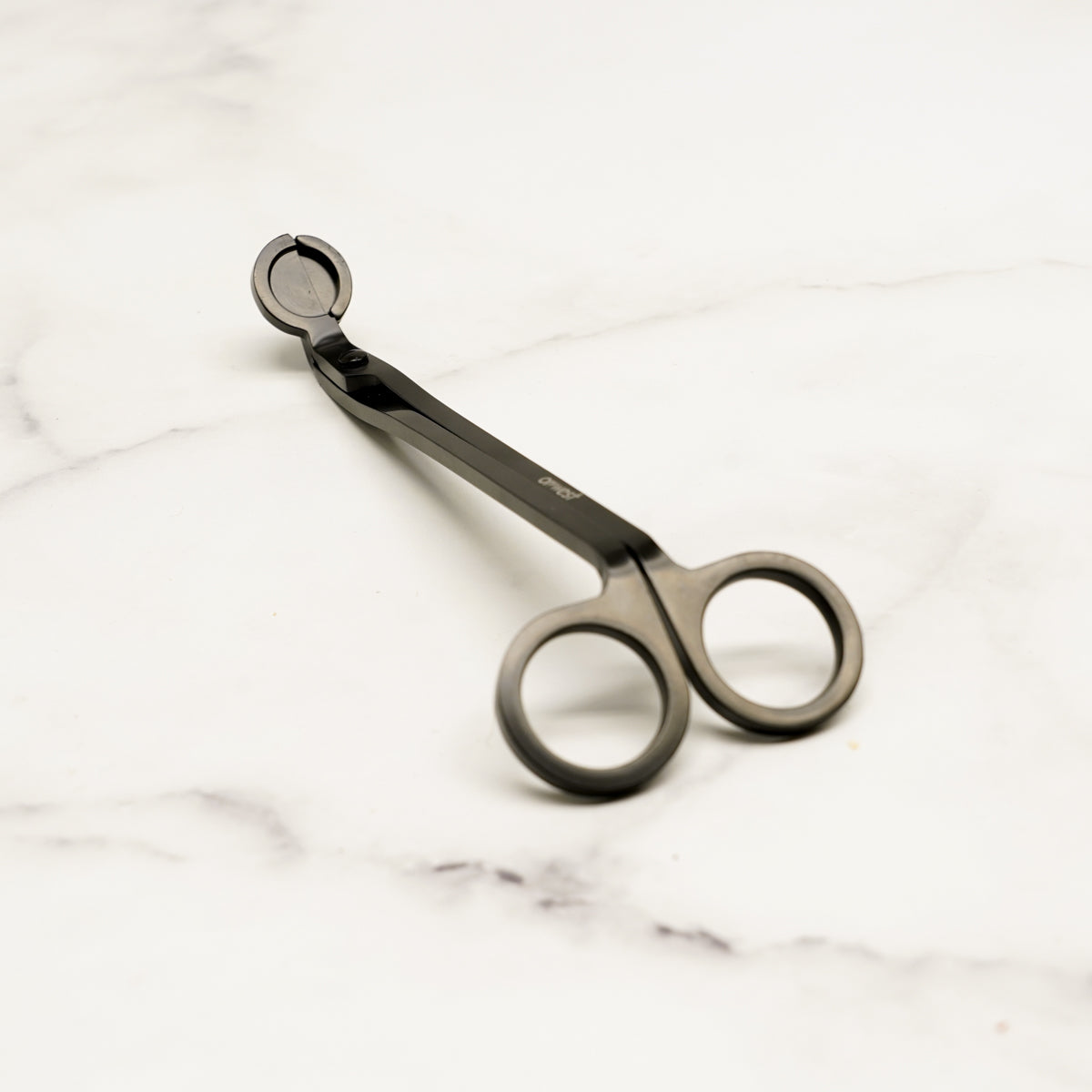 coupe-meche-de-bougie,bougie,meche,coupe-meche,chandelle,montreal,boutique-casa-luca