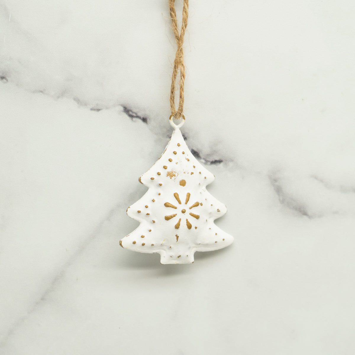 mini-sapin-metal,decoration-de-noel,decoration,casa-luca,boutique-de-noel,montreal,boutique-de-montreal,decoration-de-noel,ornement-de-noel,sapin-de-noel,balle-de-neige,boule-de-neige