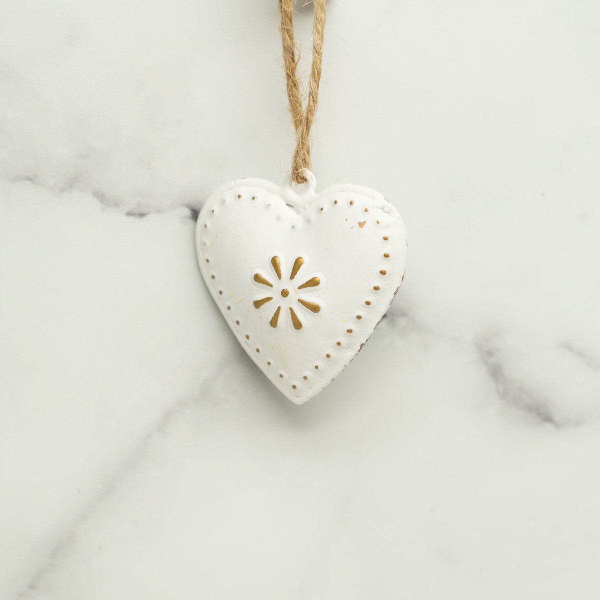mini-coeur-metal,decoration-de-noel,decoration,casa-luca,boutique-de-noel,montreal,boutique-de-montreal,decoration-de-noel,ornement-de-noel,sapin-de-noel,balle-de-neige,boule-de-neige
