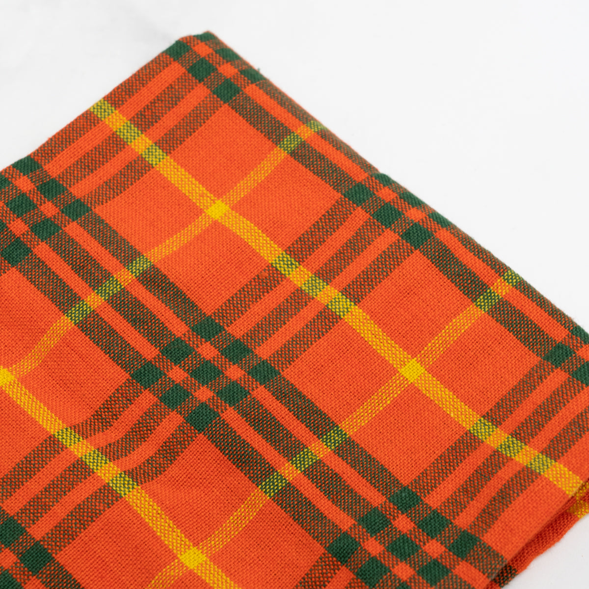 linge-a-vaisselle-tartan-rouge,vaisselle,coton,montreal,casa-luca,boutique-casa-luca,ahuntsic,achat-local,cuisine,noel,