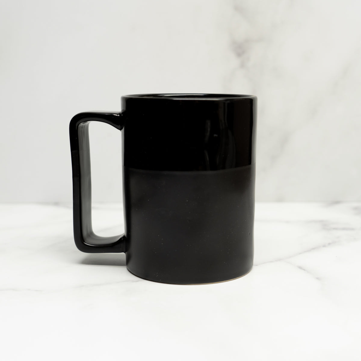 tasse-noire,tasse,ceramique,ahuntsic,casa-luca,boutique-casa-luca