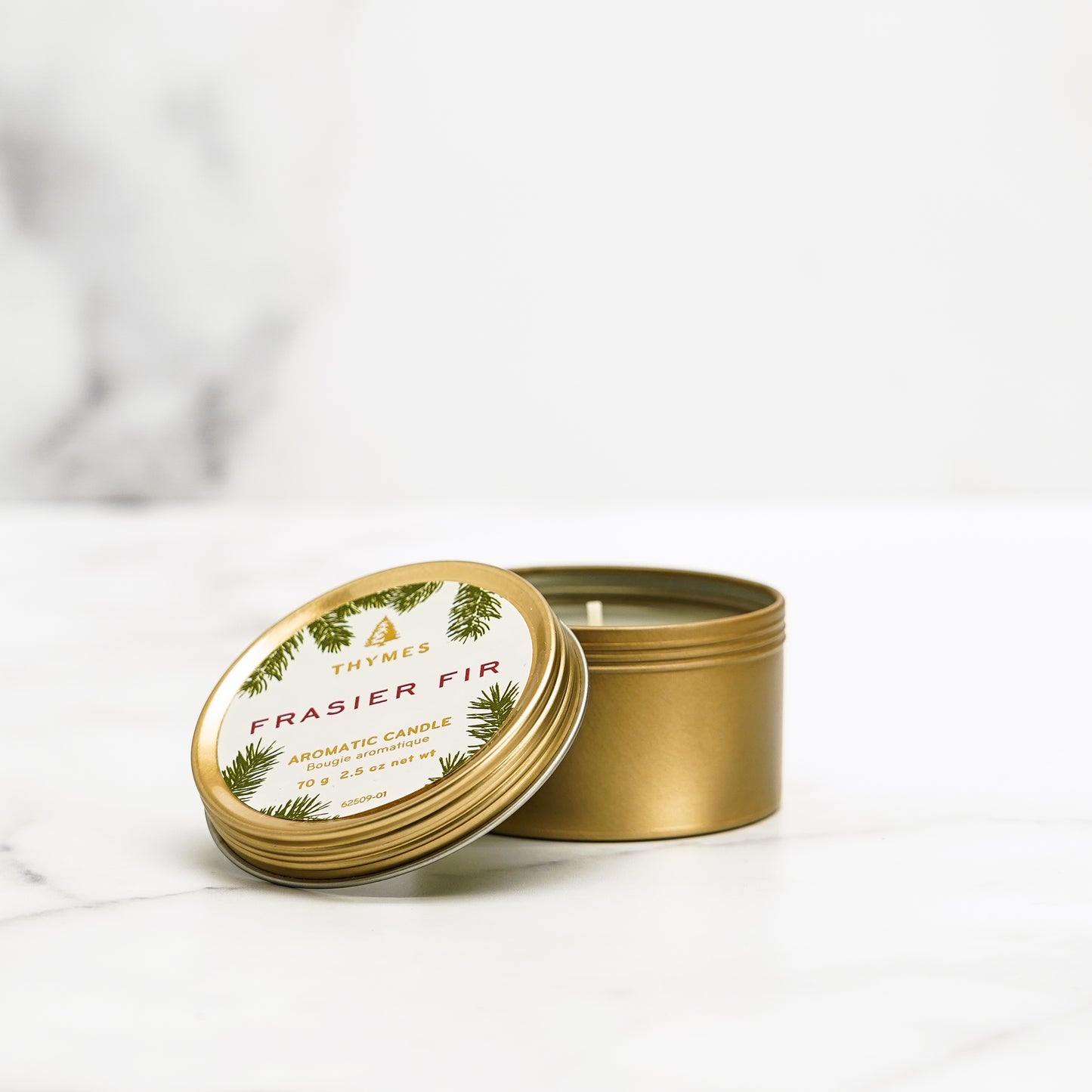 bougie,chandelle,thymes,frasier-fir,parfum-des-fetes,arome-de-sapin,frasier-fir,noel,temps-des-fetes,montreal,ahuntsic,casa-luca,boutique-casa-luca