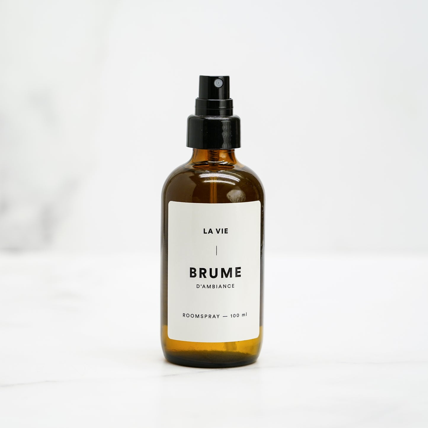 agrumes,huiles-essentielles,bergamote,petit grain,orange,citron,cypres,naturel,vegan,la-vie,la-vie-apothicaire,montreal,ahuntsic,casa-luca,boutique-casa-luca,brume-ambiance,brume,ambiance,parfum