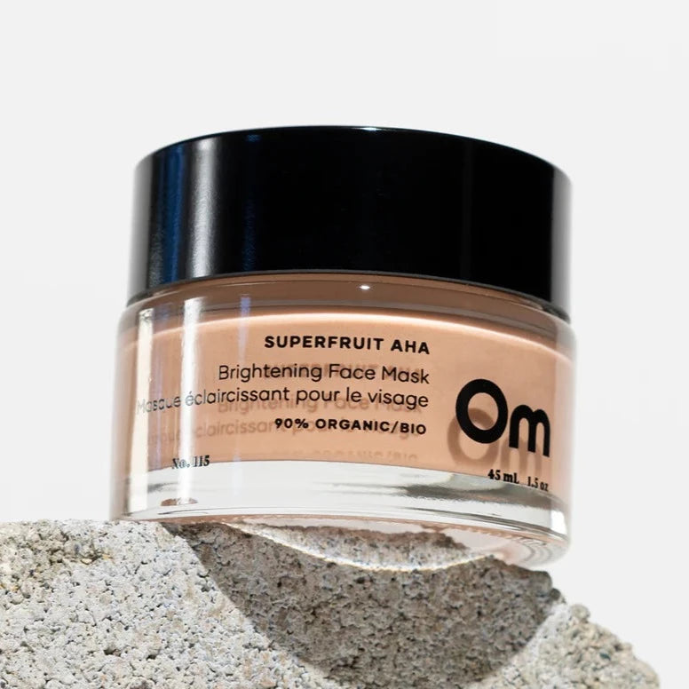 masque-eclaircissant-om-superfruit-aha,om-skin,,naturel,fait-au-canada,fait-a-la-main,vegetalien,bio,vegan.vegane,visage,ahuntsic,casa-luca,boutique-casa-luca