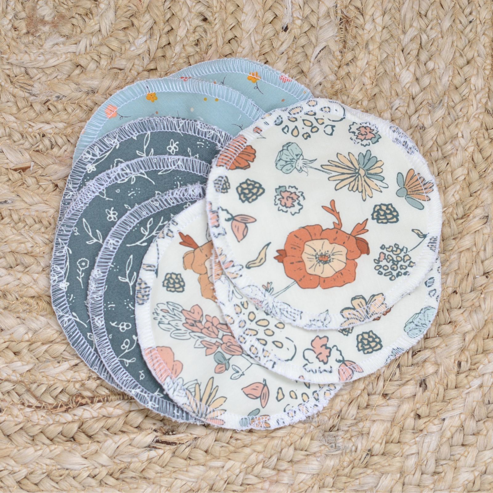 lingettes-demaquillantes-baluchon-fleurs,maquillage,montreal,ahuntsic,casa-luca,boutique-casa-luca, baluchon,fait-au-quebec,entreprise-locale,achat-local