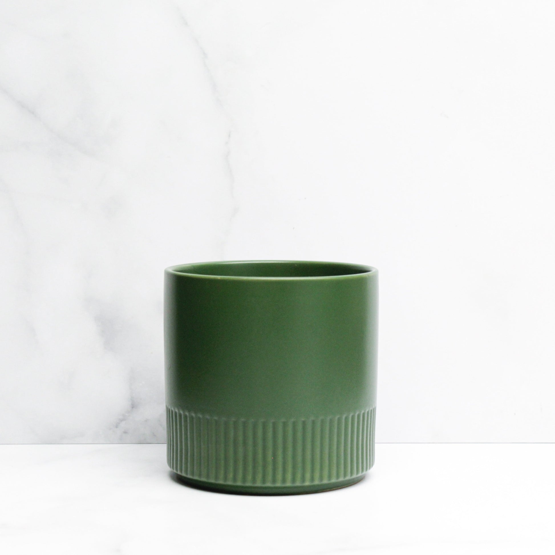 cache-pot-vert,cache-pot,plante,montreal,idee-cadeau,cache-pot,inspiration,tendance,montreal,boutique-casa-luca,casa-luca,ahuntsic,montreal,pot-ceramique