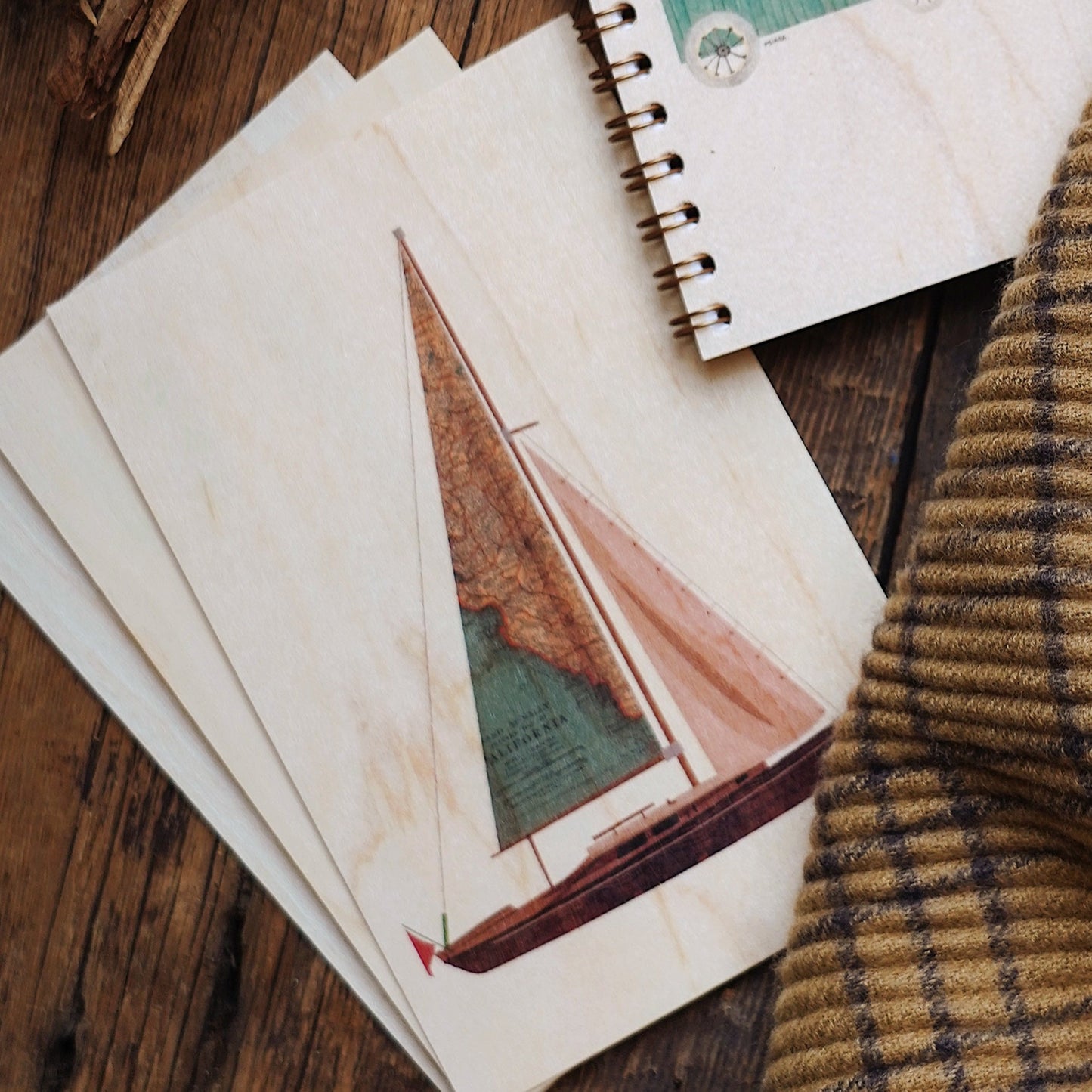 Carte postale en bois - Bateau