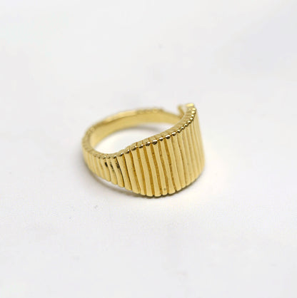 bague-plaquee-or-jemma,bague-plaquee-or-18k,bague,or,pilgrim,ahuntsic,casa-luca,montreal