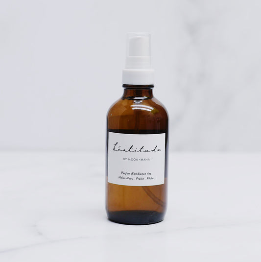 parfum-dambiance-beatitude-melon-deau-fraise-et-peche,parfum,ambiance,creation-locale,montreal,ahuntsic,casa-luca,casaluca,boutique-casa-luca,achat-local,fait-a-la-main,moon+mana