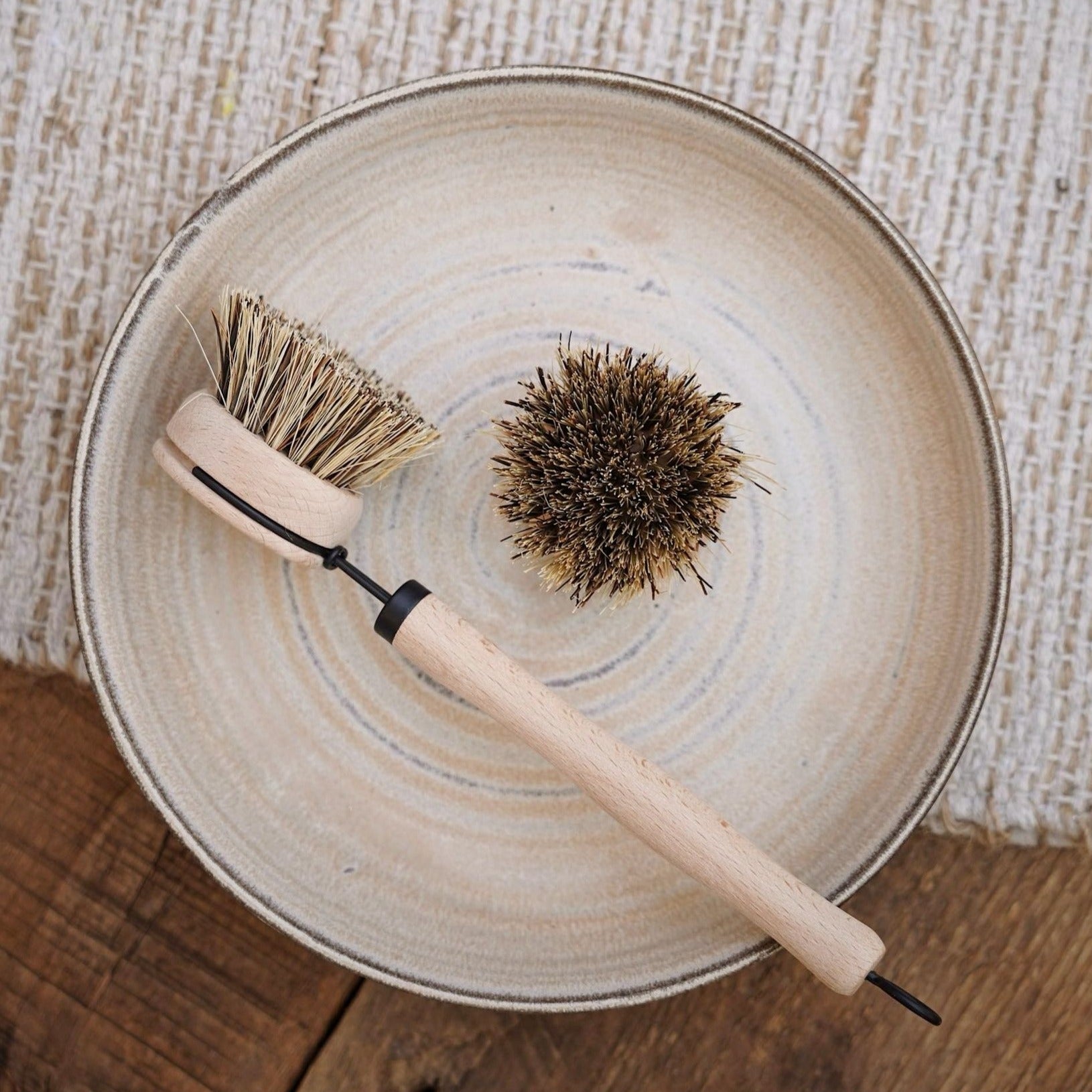 brosse-a-vaisselle-avec-recharge,vaisselle,,nettoyage,rangement,coco,table,montreal,boutique-casa-luca,boutique-montreal