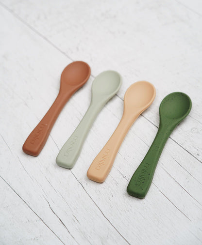 petite-cuillere,minika,silicone,cuillere,compagnie-quebecoise,ahuntsic,casa-luca,montreal,quebecois,enfant,bebe,bol-enfant