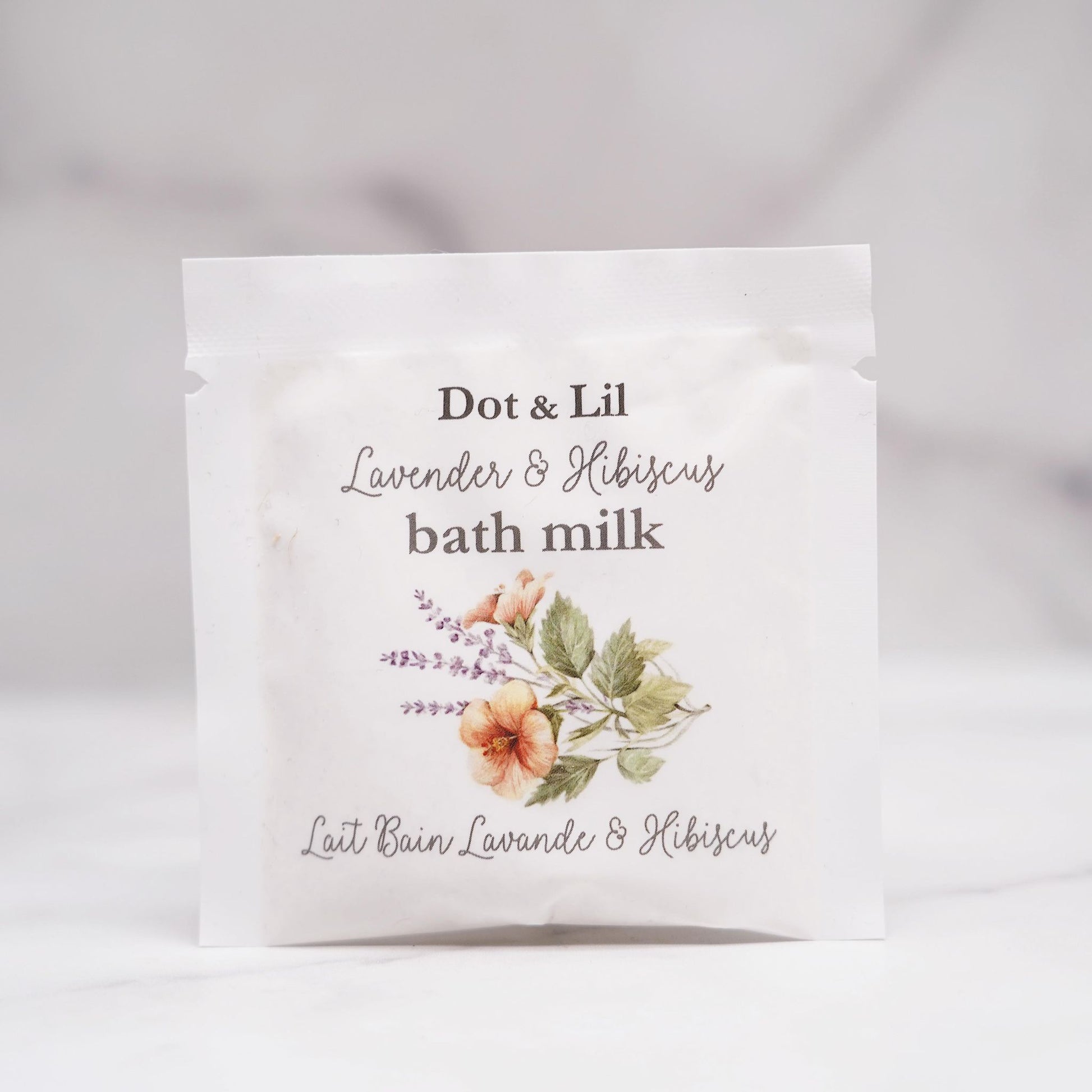 mini-lait-de-bain-lavande-et-hibiscus,lait-de-bain,fait,quebec,fabrique,nature,idee-cadeau,produits,soins,det-et-lil,dot-&-lil,montreal,quebec,casa-luca,lait-bain-fleurs
