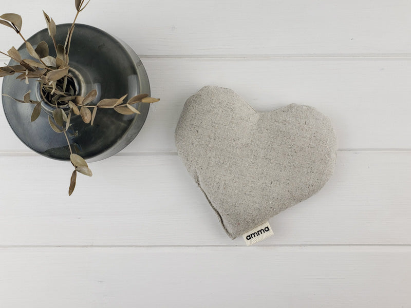 coussin-reconfortant-pour-bebe, lavande, ecoresponsable, idee-cadeau, boutique-montreal, casa-luca, ahuntsic, boutique-casa-luca, montreal, therapeutique, aromatherapie, fait-au-quebec, bebe, nouveau-ne, nourrisson