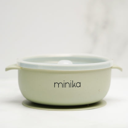 bol-a-ventouse-avec-couvercle,bol,ventouse,couvercle,minika,silicone,tasse,compagnie-quebecoise,ahuntsic,casa-luca,montreal,quebecois,enfant,bebe,bol-enfant