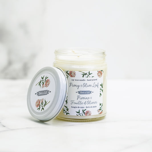 fait,quebec,fabrique,nature,idee-cadeau,produits,soins,dot-et-lil,dot-&-lil,montreal,quebec,casa-luca,bougie,chandelle,bougies,chandelles,cire-de-soya,cire-de-soja,pivoine-et-feuille-dolivier