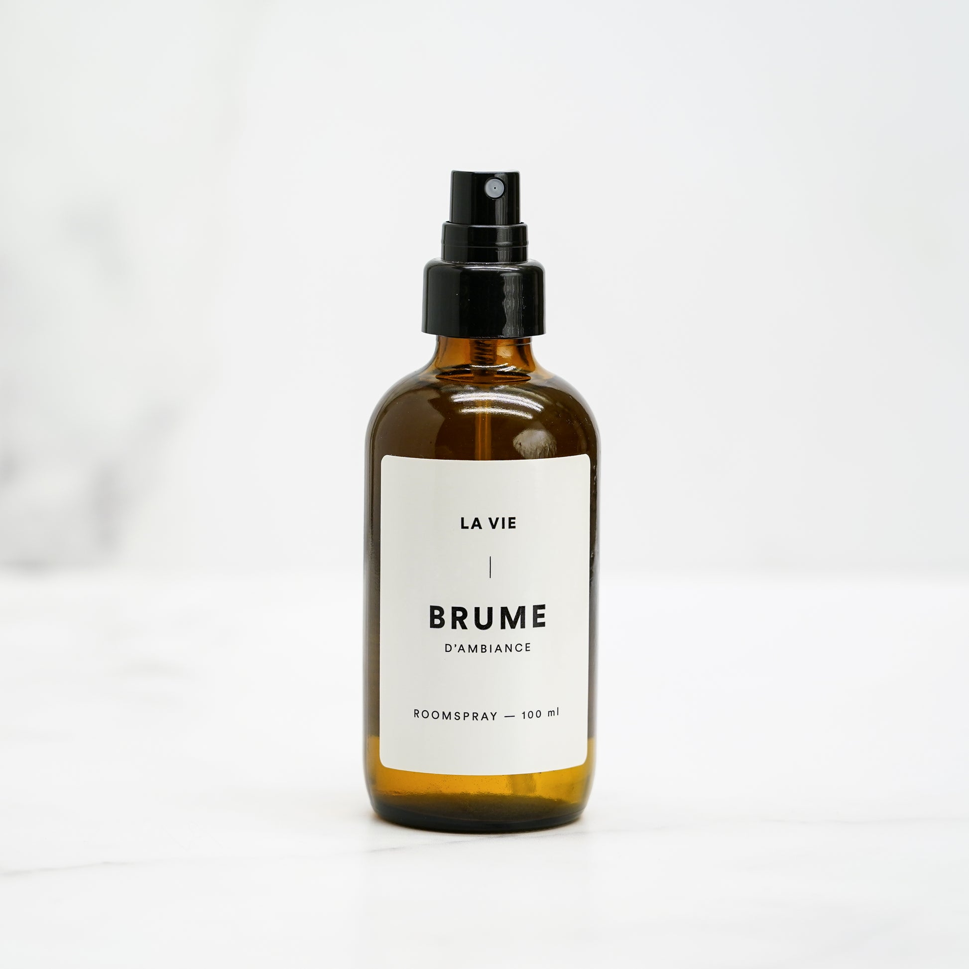 agrumes,huiles-essentielles,bergamote,petit grain,orange,citron,cypres,naturel,vegan,la-vie,la-vie-apothicaire,montreal,ahuntsic,casa-luca,boutique-casa-luca,brume-ambiance,brume,ambiance,parfum