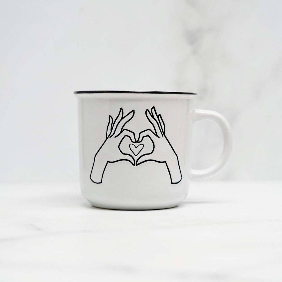 tasse-main-coeur,tasse,vaisselle,decoration,casa-luca,boutique,montreal,boutique-de-montreal