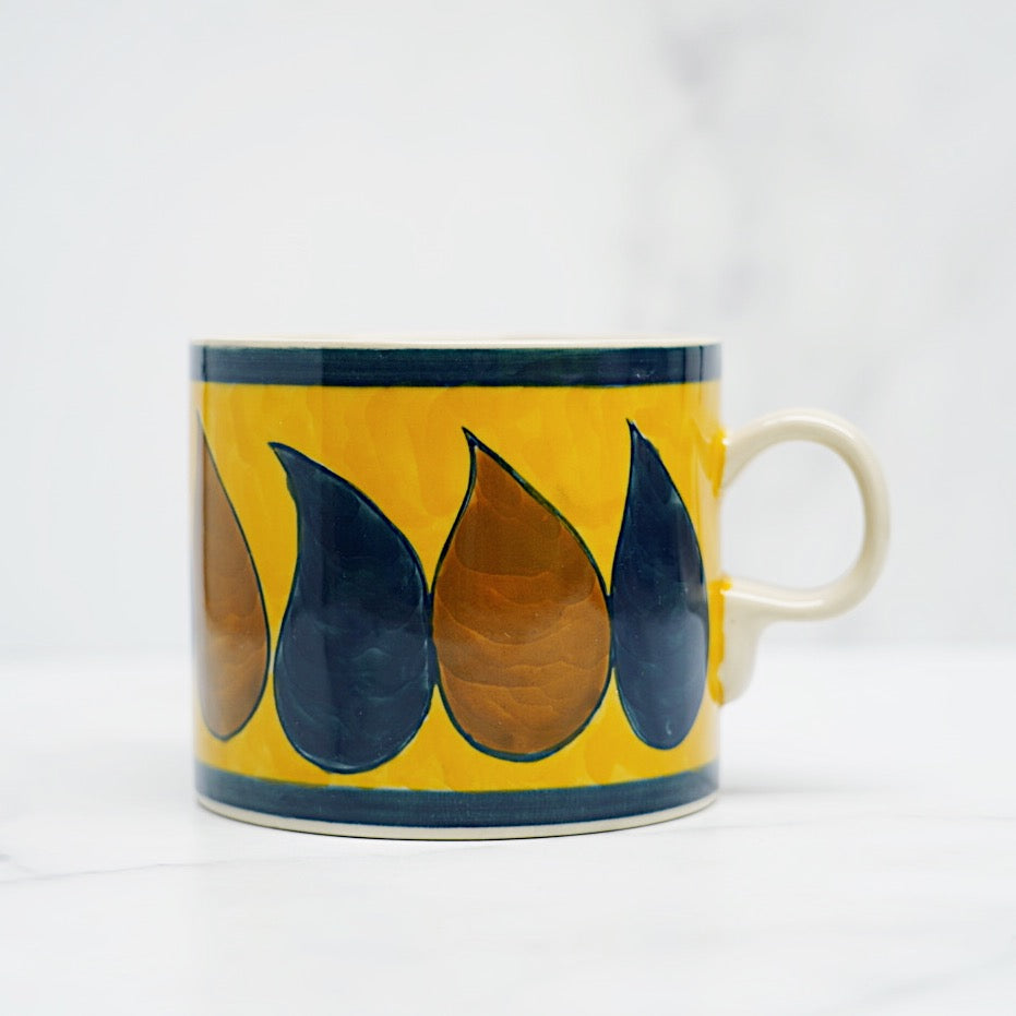 tasse-jaune-et-bleue,tasse,cafe,the,breuvage-chaud,tasse-a-cafe,citation,ceramique,idee-cadeau,montreal,boutique,montreal