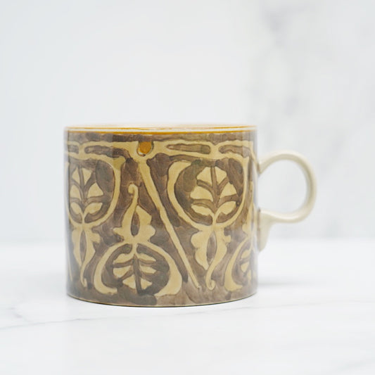 tasse-brun-et-beige,tasse,cafe,the,breuvage-chaud,tasse-a-cafe,citation,ceramique,idee-cadeau,montreal,boutique,montreal