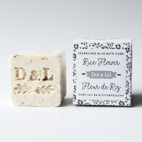 cube-de-lait,bain,bains,self-care,detente,effervescent,bombe-de-bain,fait,quebec,fabrique,nature,idee-cadeau,produits,soins,dot-et-lil,dot-&-lil,montreal,quebec,casa-luca,fleur-de-riz