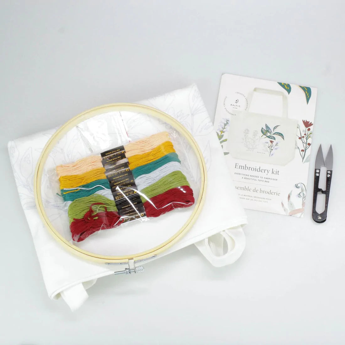 ensemble-de-broderie-baltic-club,broderie,baltic-club,montreal,diy,ahuntsic, boutique-casa-luca,casaluca,promenade-fleury,